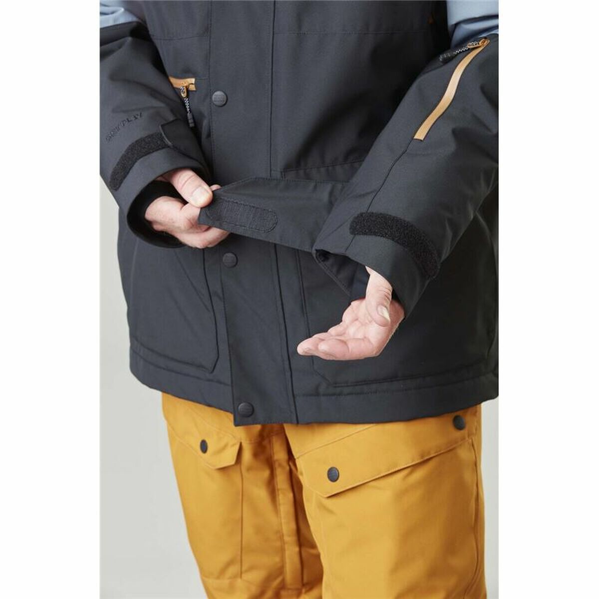 V8H68557EAB34B56F0B8CF793D977B236C8R5456023P6