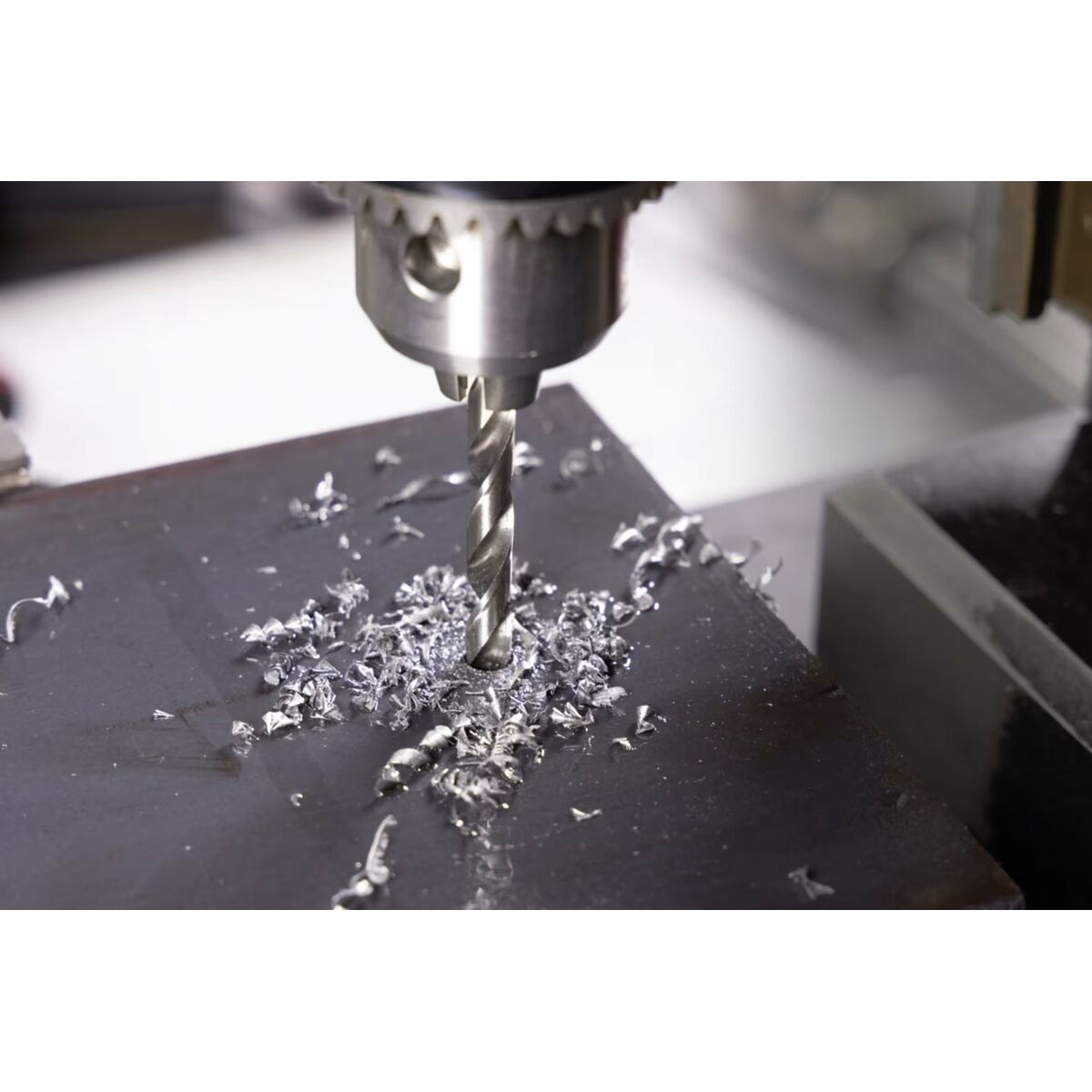 V2H3970A8EA88FE8279E28DE0C42109B29FR7055602P4