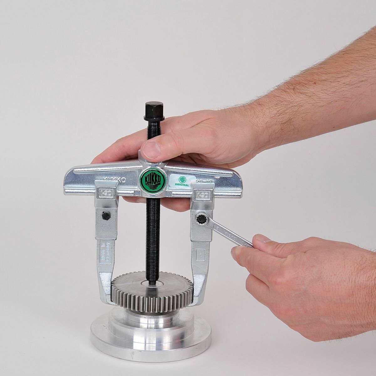 V2H957F692CA28F38D7DC7319404C58DC32R7061347P6