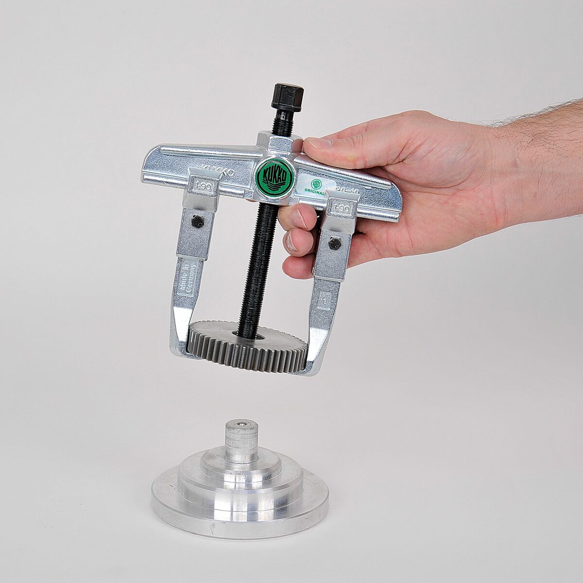 V2H7B0DC36DD1687C2EC168F0E5D477F243R7061628P9