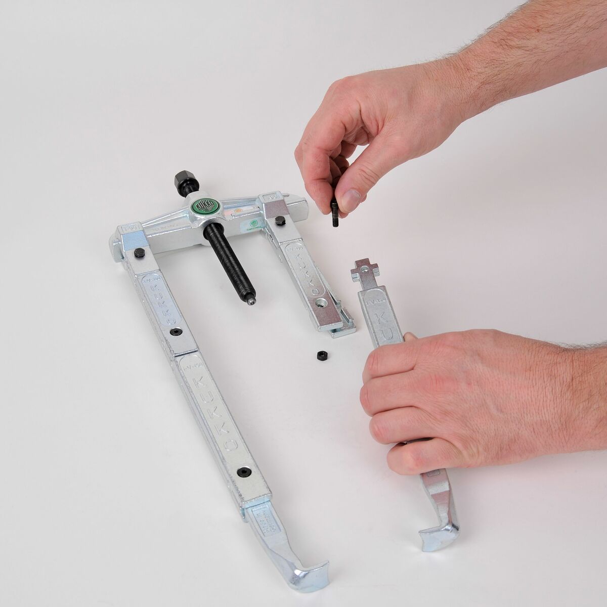 V4HB4A1E8E9C0CF21BC6C4D59AA534FBF8BR7223444P4