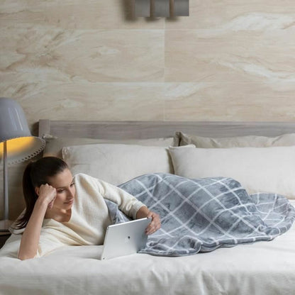 V6HA6DD5FA89C9CA47D3702C64D45EF3AAFR7406710P5