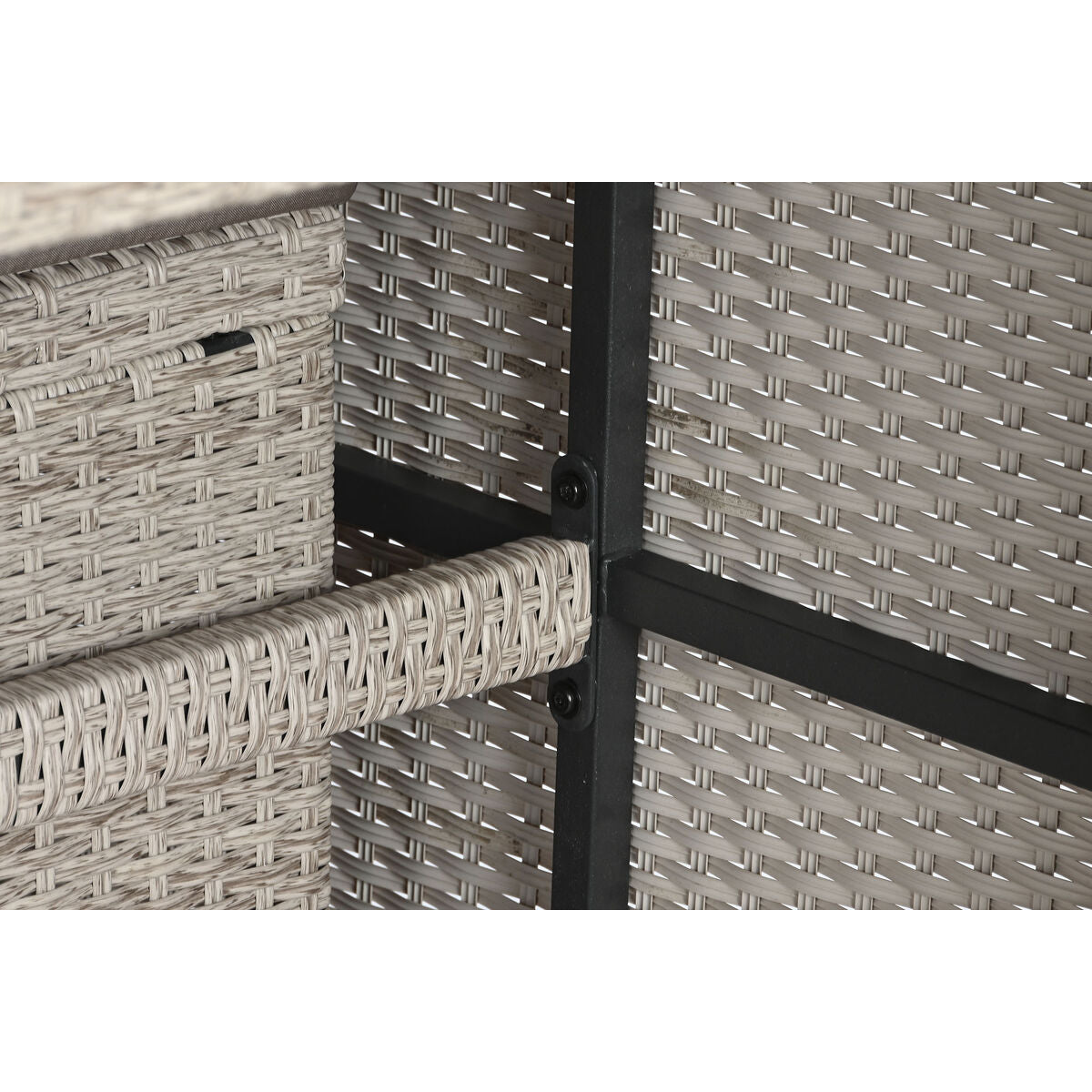 V6H4670CA446F20652430772DF81D9D9979R3608228P7